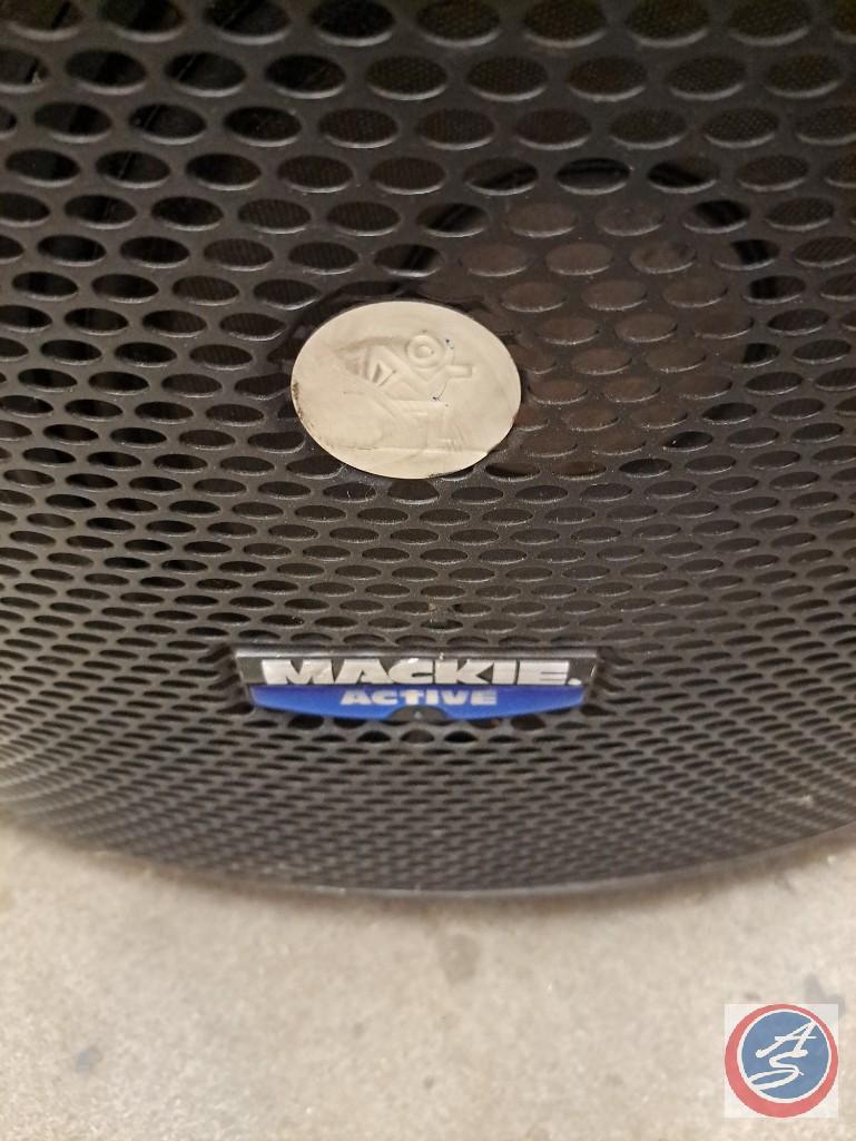 Mackie model SA1232