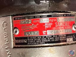 Milwaukee electric heavy-duty high-performance...super sawzall...in metal box working condition