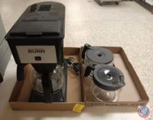 Bunn coffee maker and (3) coffee pots