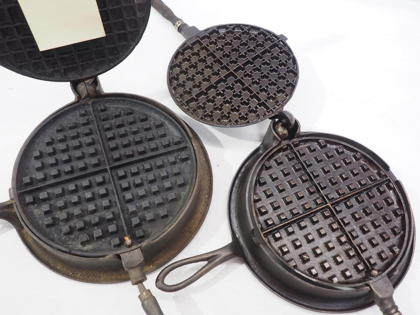 (2) Stover waffle irons: No.8 / No.9