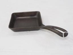 Griswold  No.53 Square Egg Skillet