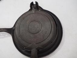 Griswold cast iron No.7 Waffle Iron