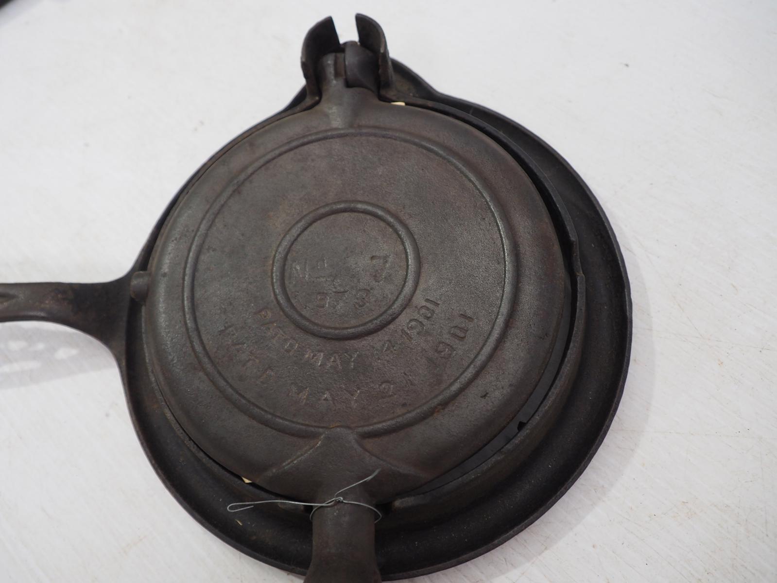 Griswold cast iron No.7 Waffle Iron