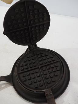 Griswold cast iron No.7 Waffle Iron