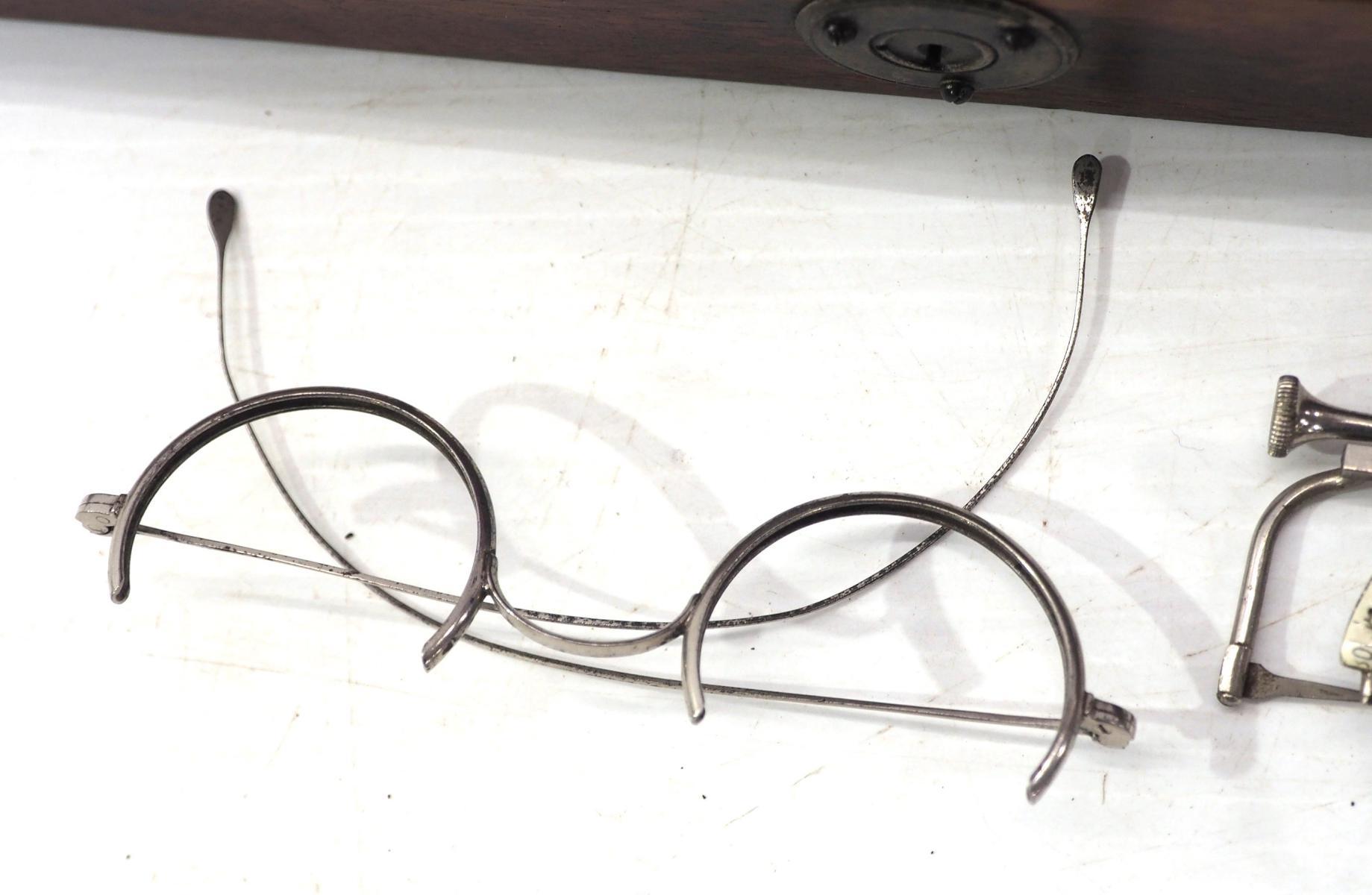 Opthamologist eye glass sample case
