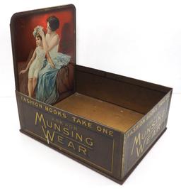 Munsing Wear Product display