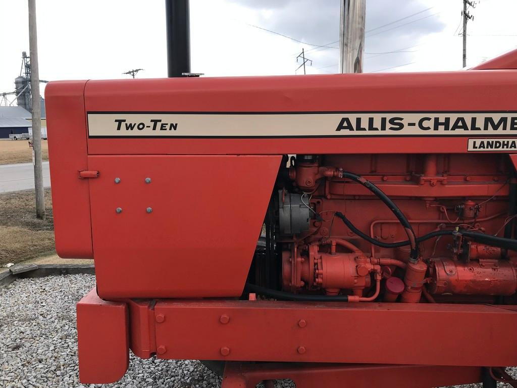 1972 ALLIS CHALMERS 210 OPEN STATION TRACTOR