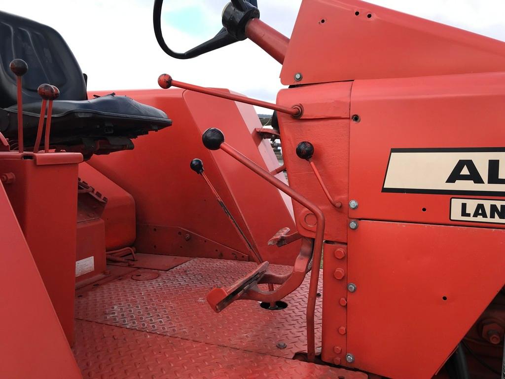 1972 ALLIS CHALMERS 210 OPEN STATION TRACTOR