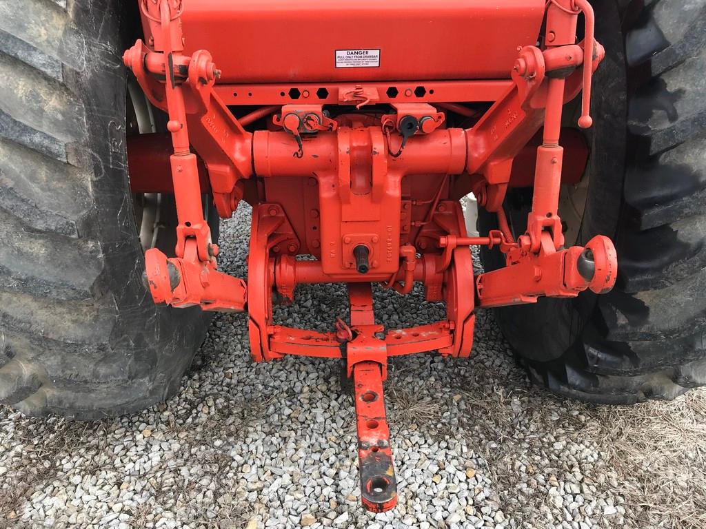 1972 ALLIS CHALMERS 210 OPEN STATION TRACTOR