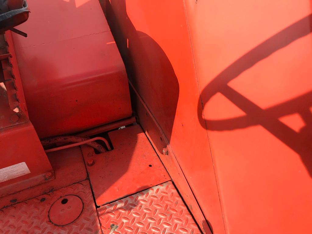 1972 ALLIS CHALMERS 210 OPEN STATION TRACTOR