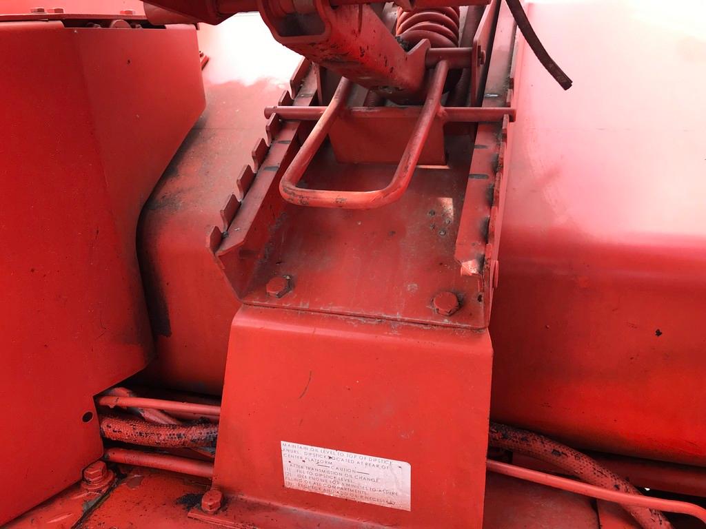1972 ALLIS CHALMERS 210 OPEN STATION TRACTOR