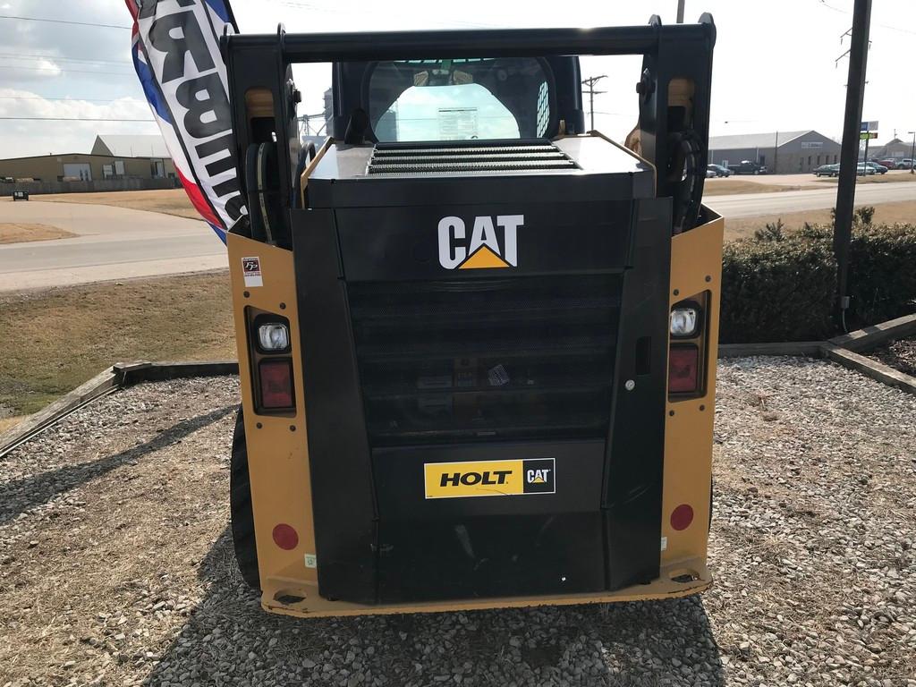 2016 CAT 242D SKID LOADER