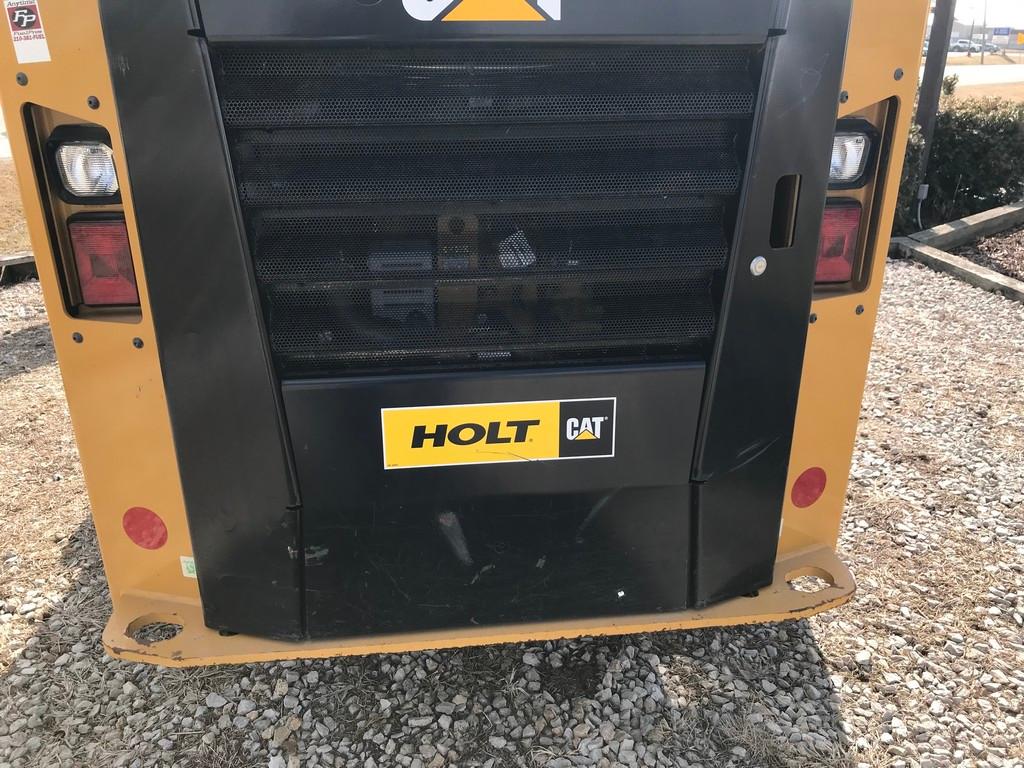 2016 CAT 242D SKID LOADER