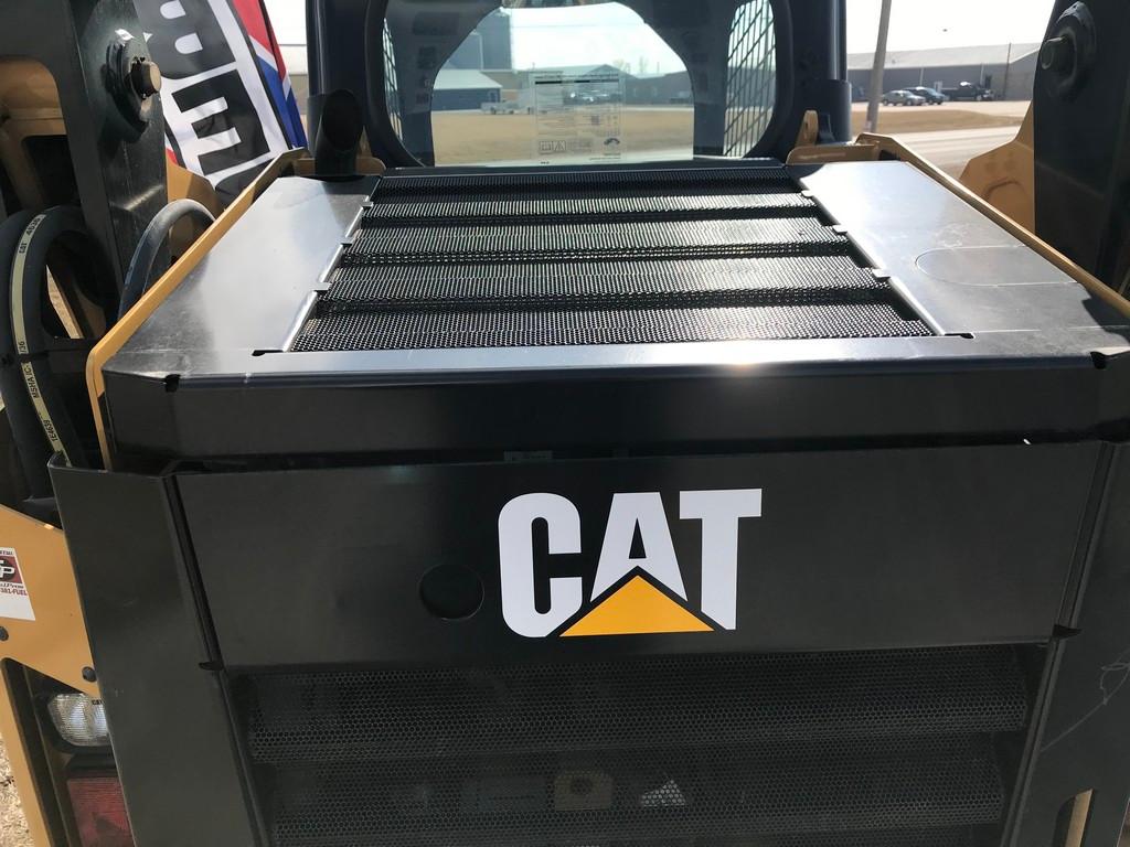 2016 CAT 242D SKID LOADER