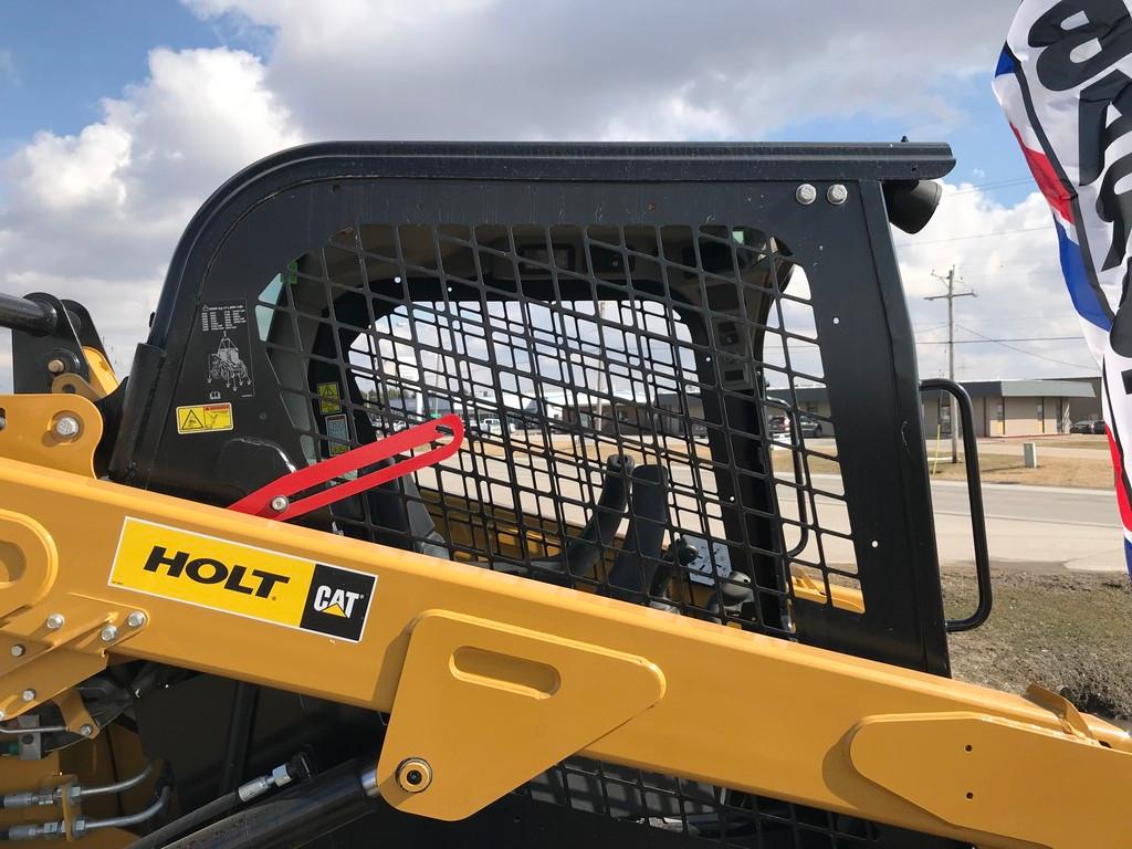 2016 CAT 242D SKID LOADER