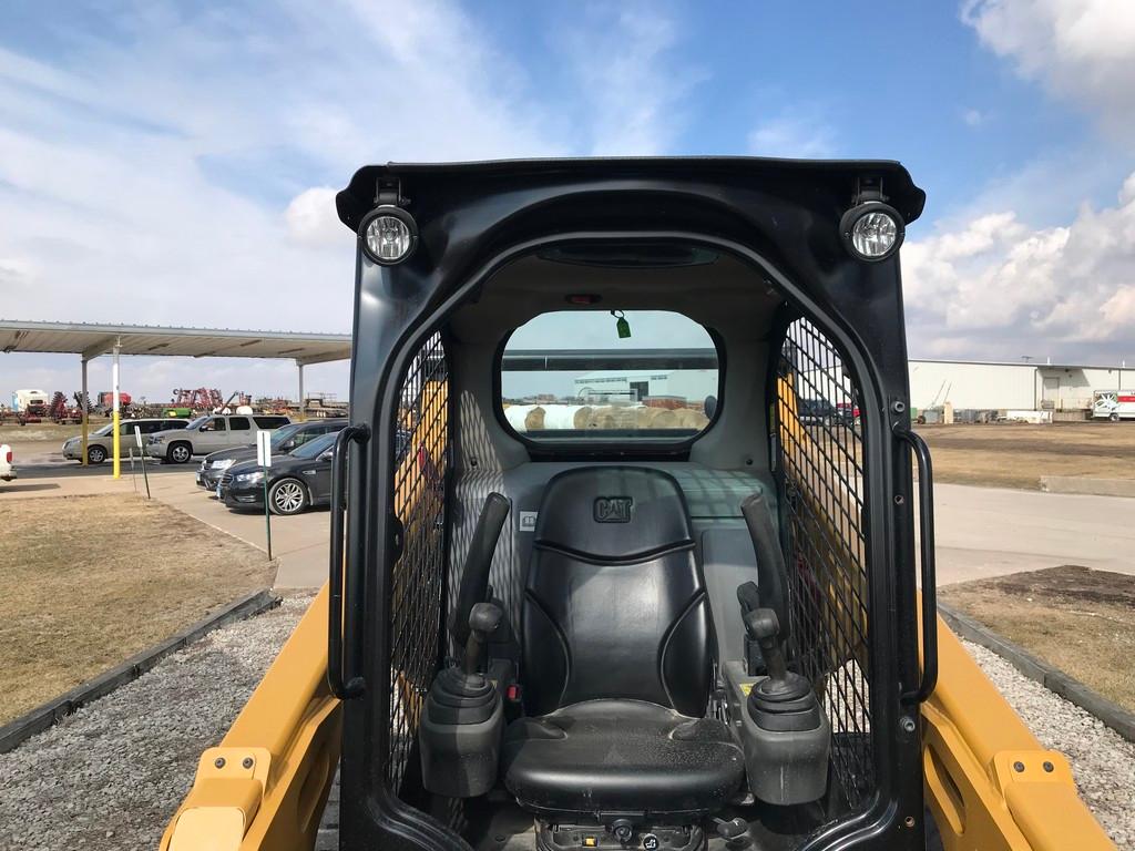 2016 CAT 242D SKID LOADER
