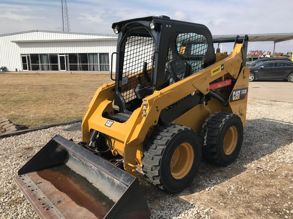 2016 CAT 242D SKID LOADER