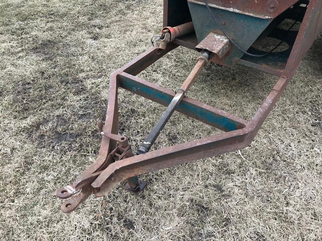 GRAIN-O-VATOR #30 AUGER WAGON W/ BOOM STYLE AUGER
