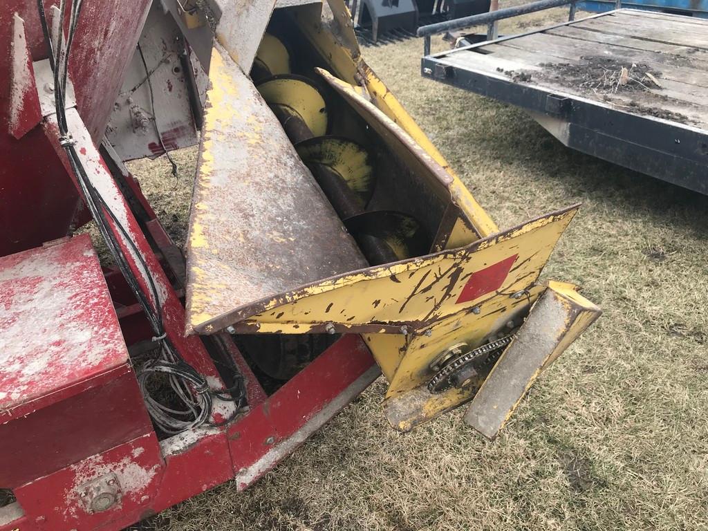 NEW HOLLAND 352 GRINDER MIXER W/ SIDE TABLE & SCALES
