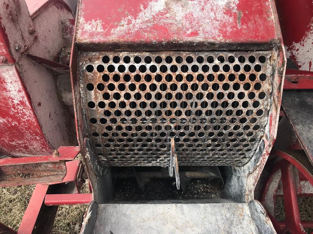 NEW HOLLAND 352 GRINDER MIXER W/ SIDE TABLE & SCALES