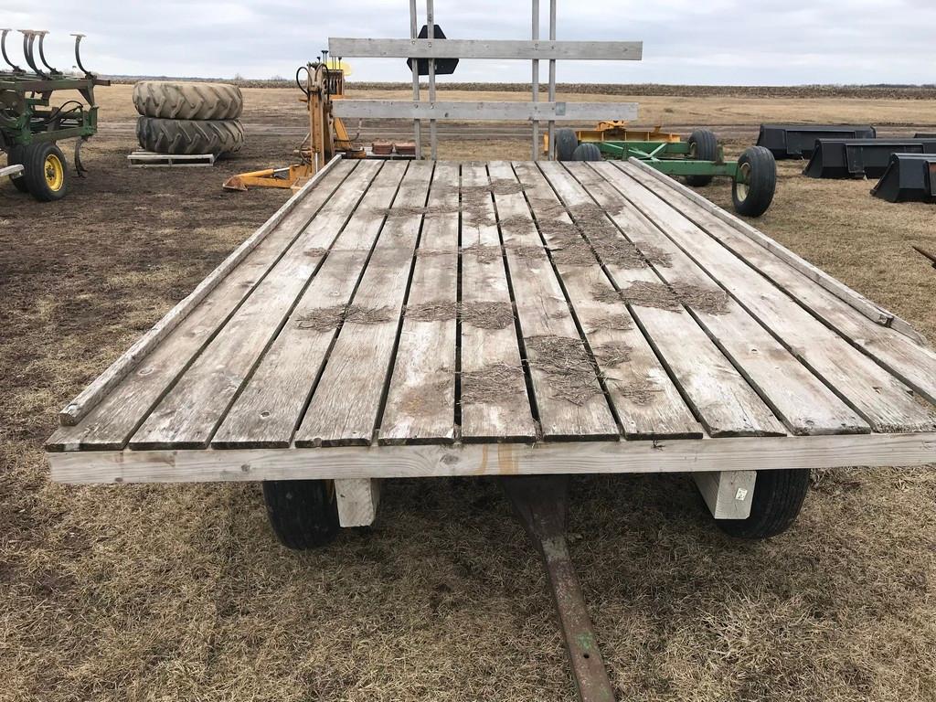 8X16 HAYRACK ON JOHN DEERE GEAR
