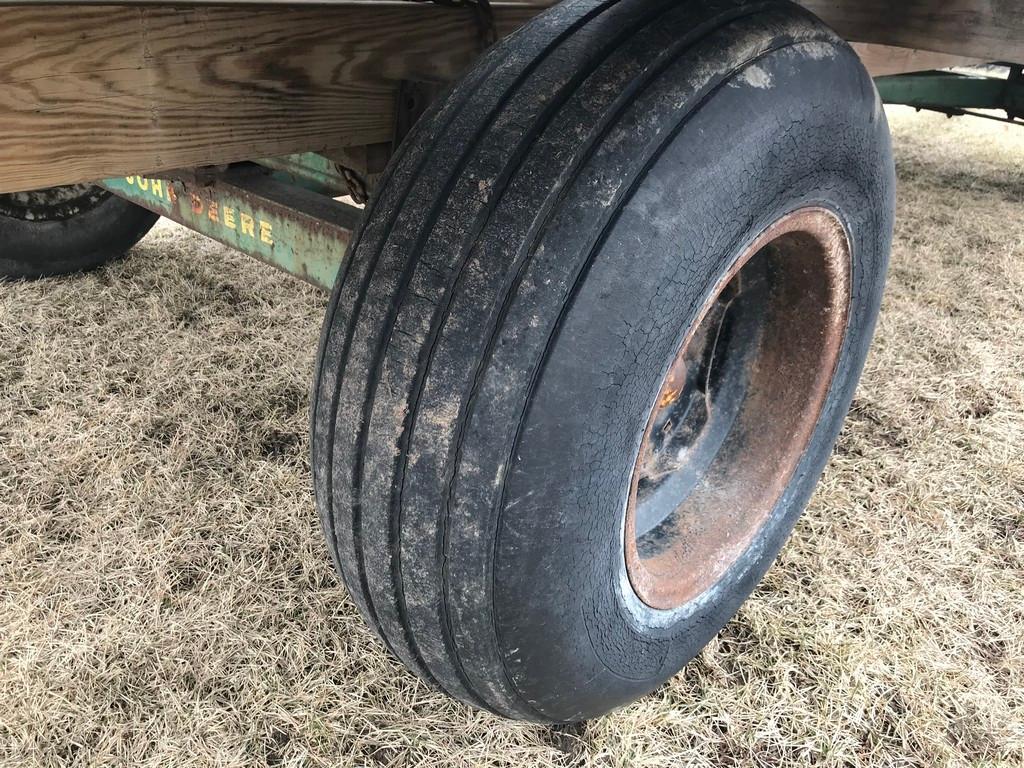 8X16 HAYRACK ON JOHN DEERE GEAR