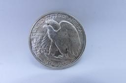 UNCIRCULATED 1945 WALKING LIBERTY HALF DOLLAR