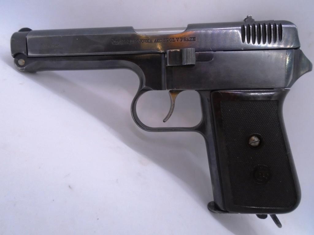 CESKA CZECH CZ VZ 38 1939 1945 380 ACP PISTOL E739