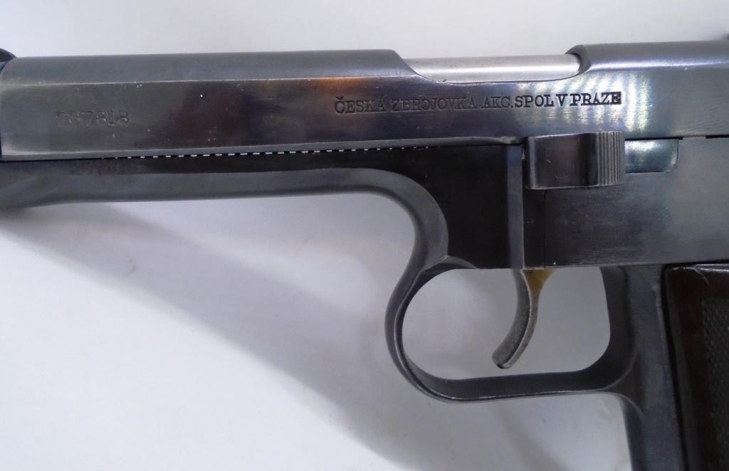 CESKA CZECH CZ VZ 38 1939 1945 380 ACP PISTOL E739