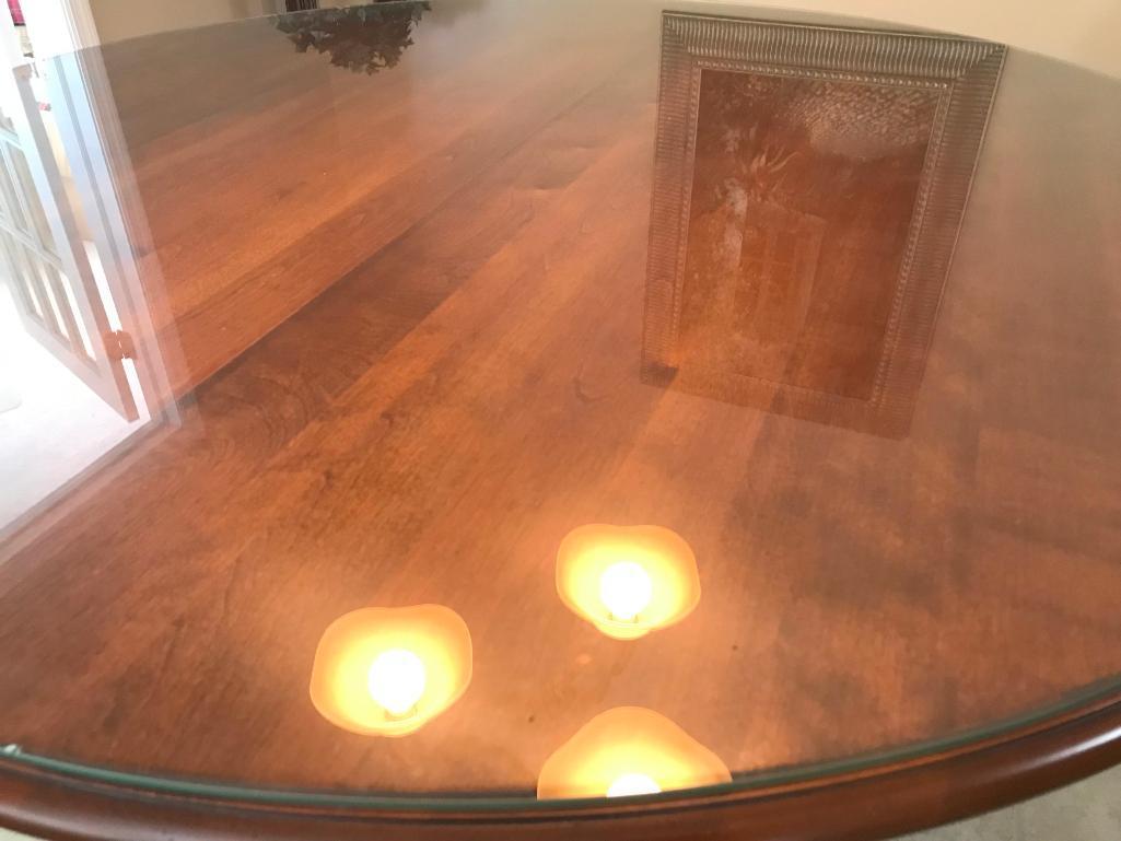Ethan Allen Round Dining Room Table W/Plate Glass Top & (1) 20" leaf