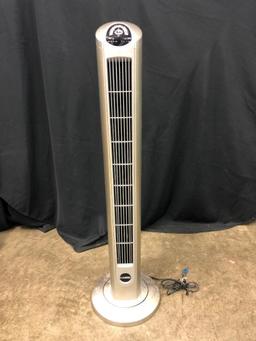 Lasko Fan, Model E20739, Plugged in and working!