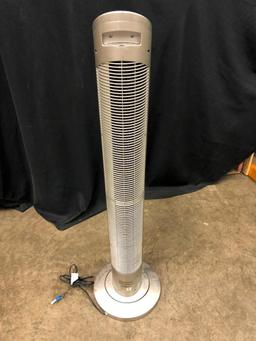 Lasko Fan, Model E20739, Plugged in and working!