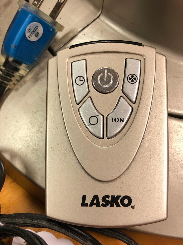 Lasko Fan, Model E20739, Plugged in and working!