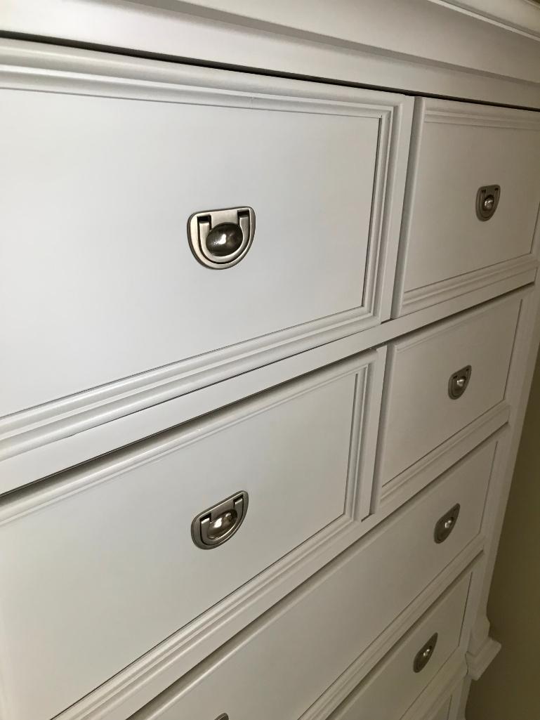 Wooden 5-Drawer Chest In White