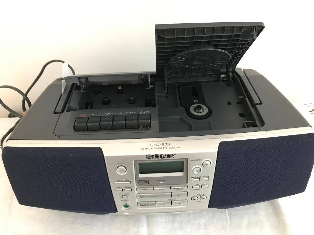 Don?t CFD-S38 Cd, Radio, Cassette Player