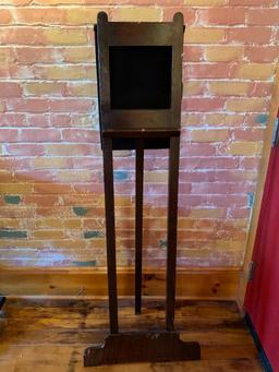 Wooden Easel
