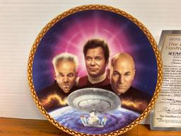 The Hamilton Collection Star Trek "The Ultimate Confrontation" Collector Plate - As Pictured