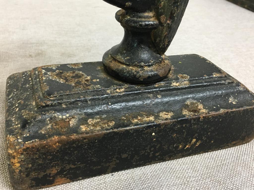 Antique Bradley Hubbard Cast Iron Parrot Door Stop