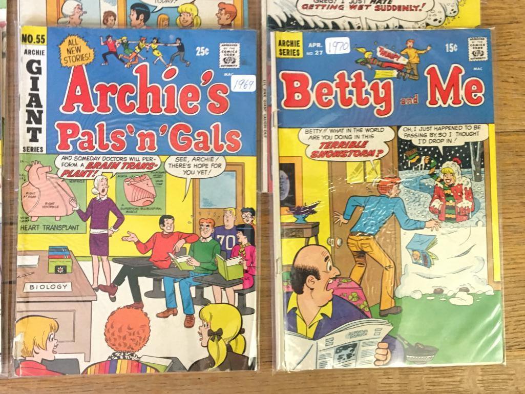 Group of Vintage Archie 1969-1971 Comic Books