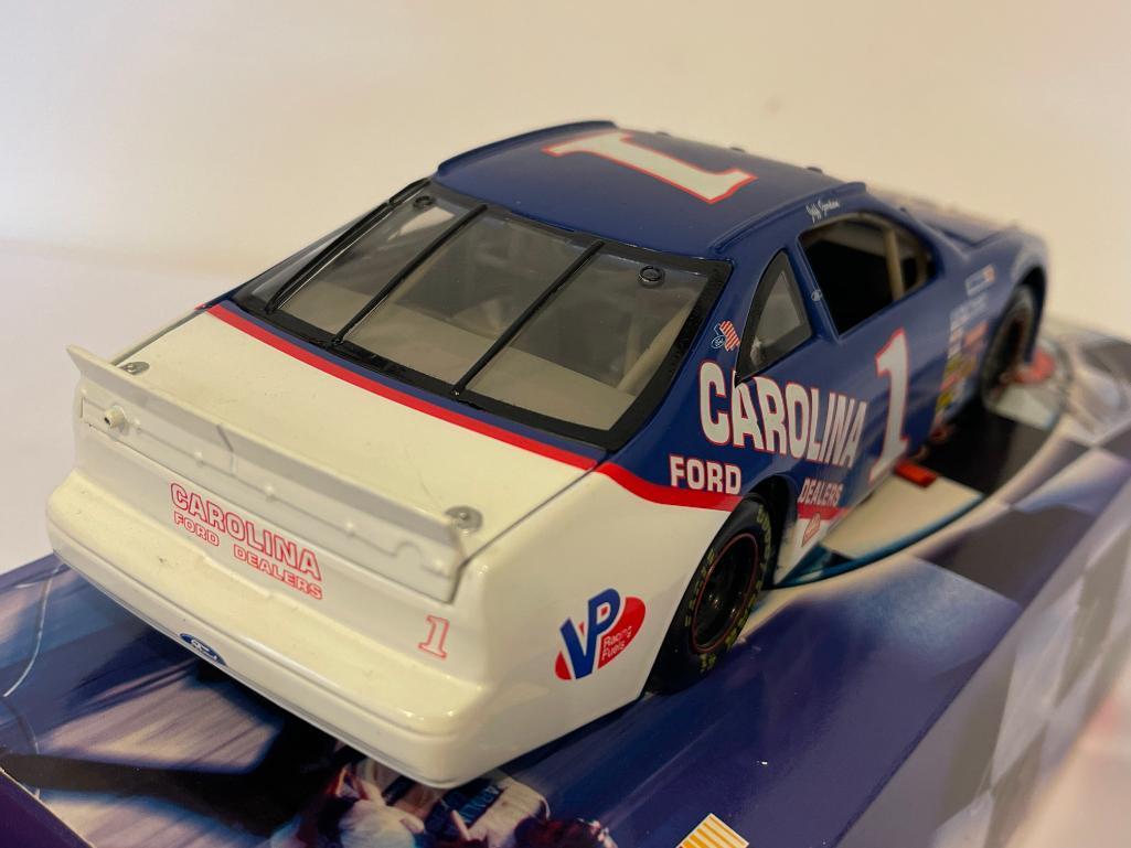 1991 Jeff Gordon #1 Ford Thunderbird Die with Box