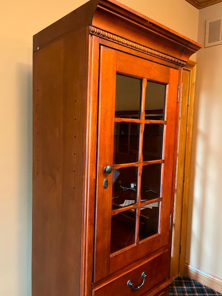 Set of 2 Wooden Credenza Ends