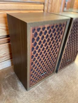 Pair of Sonics Speakers AS 206