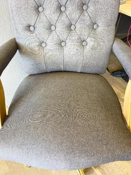 Upholstered Rolling Office Chair