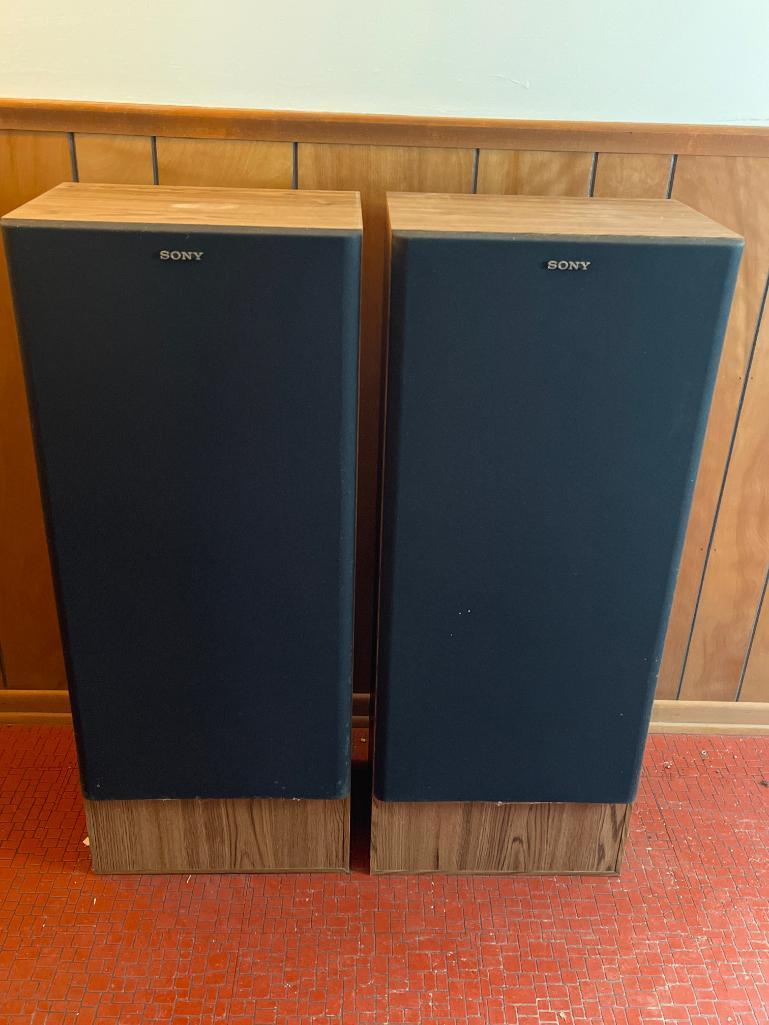 Pair of Sony SS-U420 Floor Speaker