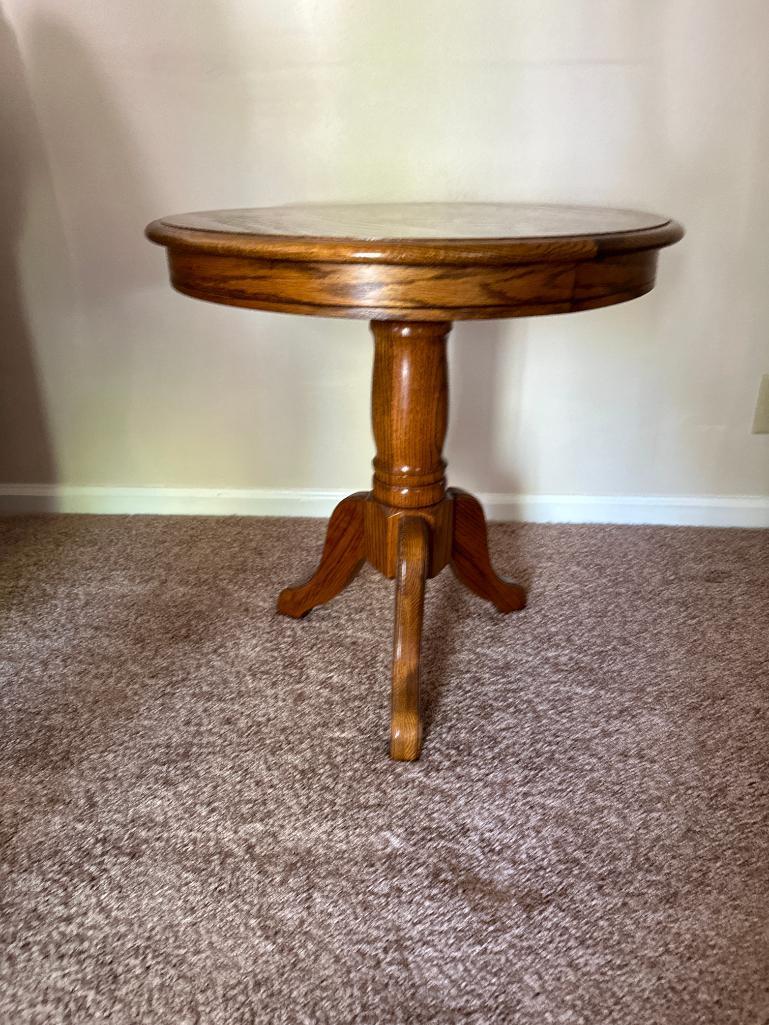 Oak Lamp/End Table