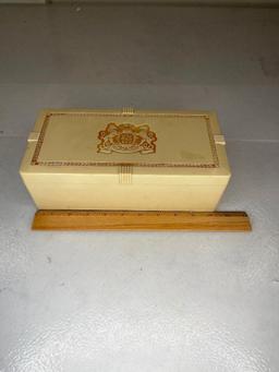 Philip Morris box