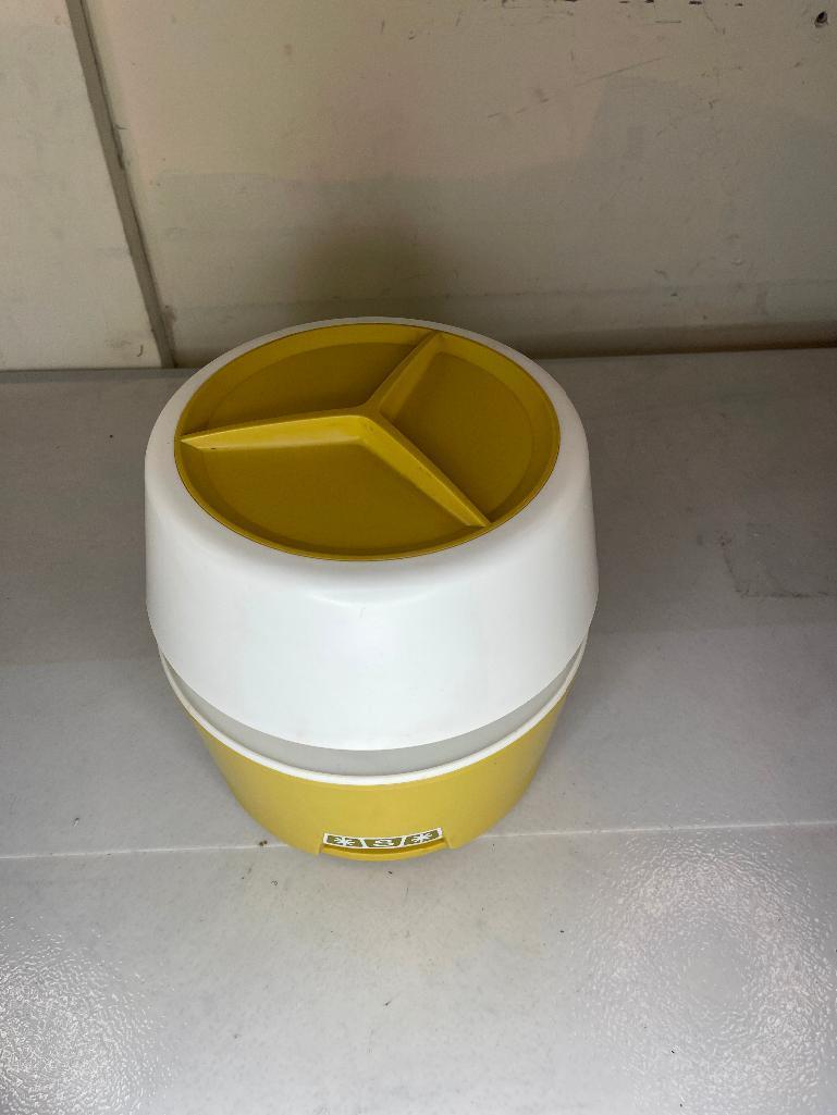 Mid century kitchen container