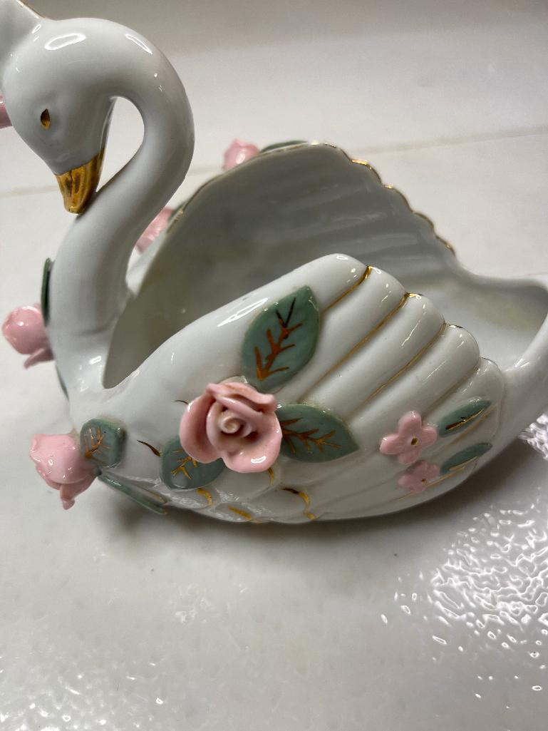 Swan dish coin holder