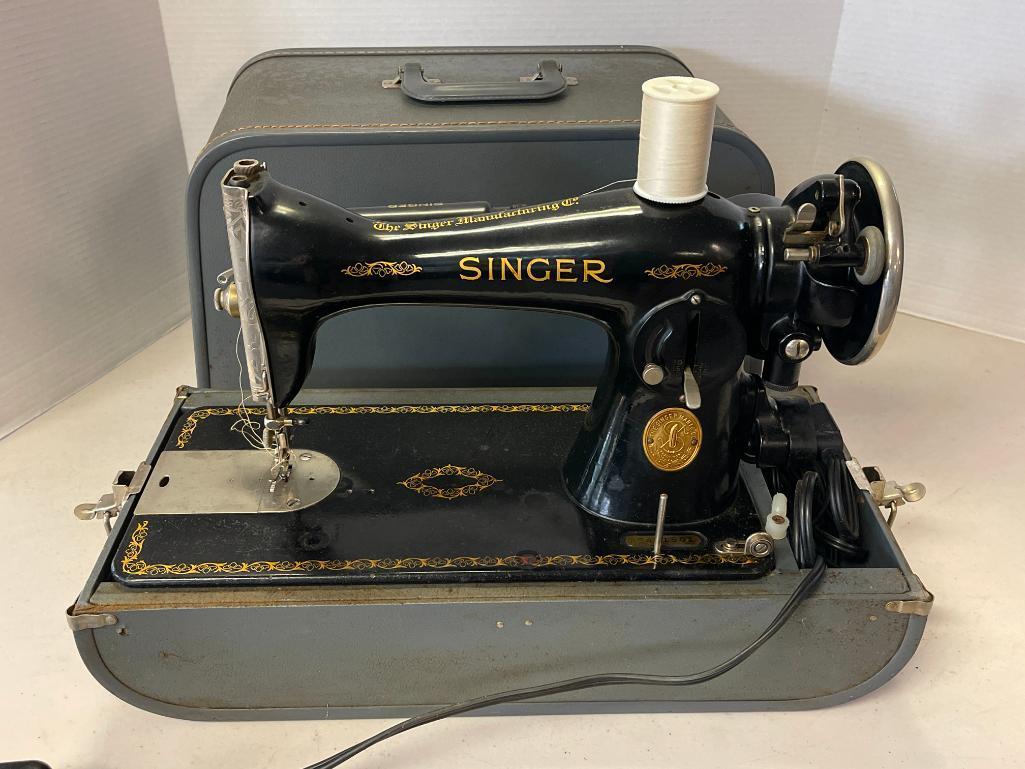 Portable Vintage Singer Sewing Machine