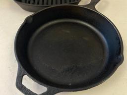 Group of 2 Lodge Cast Iron Skillets